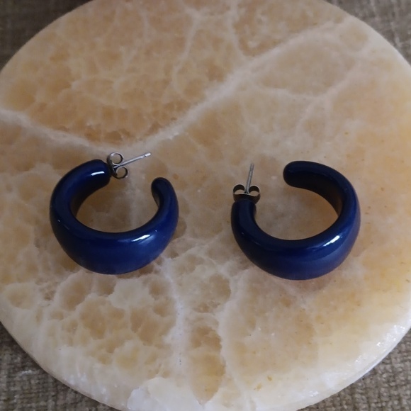 Blue Acrylic Loop Earrings - Picture 2 of 3